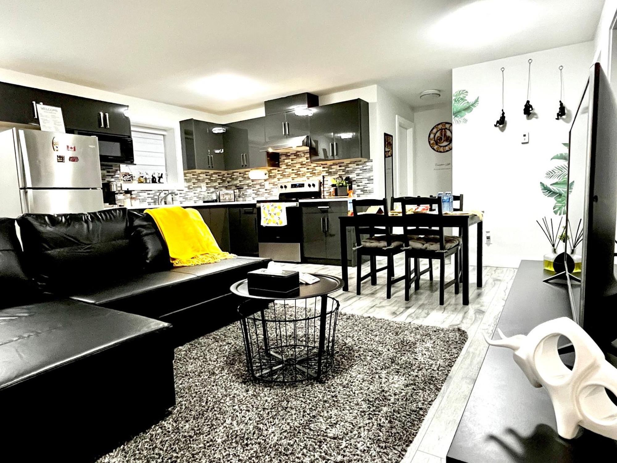Luxurious & Stylish Two Bedroom Suite, Full Kitchen, Close To Vancouver Delta Exterior foto